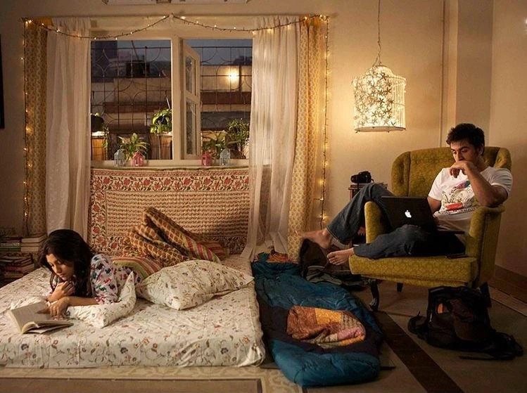 Scene from Wake Up Sid